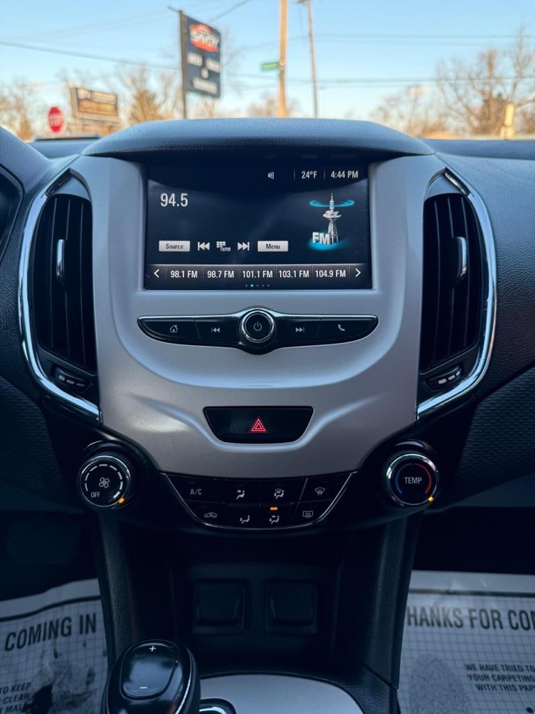 Chevrolet Cruze LS Auto 2017