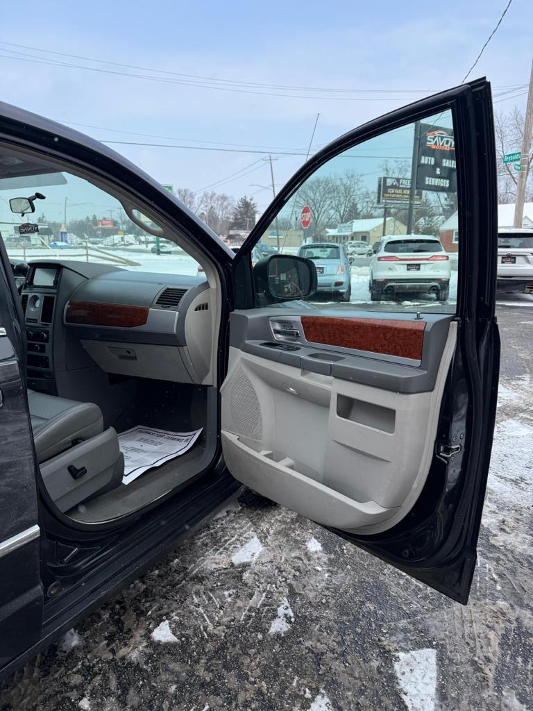 Chrysler Town & Country Touring 2009