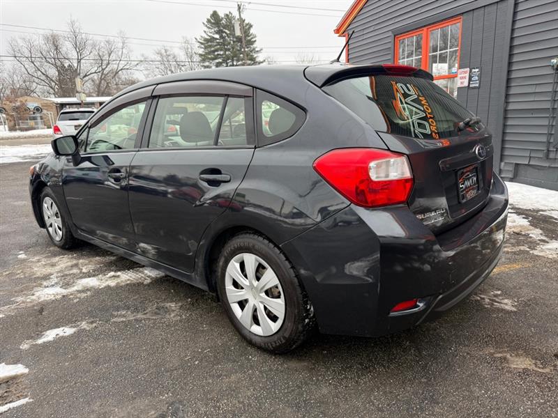 Subaru Impreza 2.0i PZEV CVT 5-Door 2015
