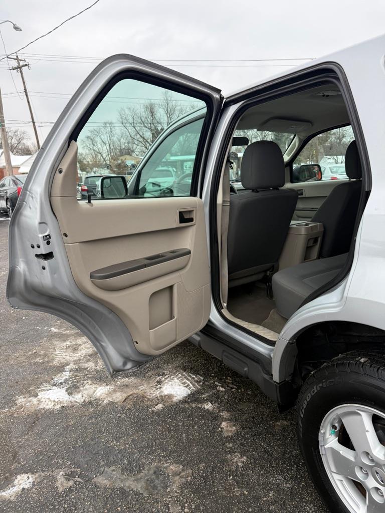 Ford Escape XLS FWD 2012