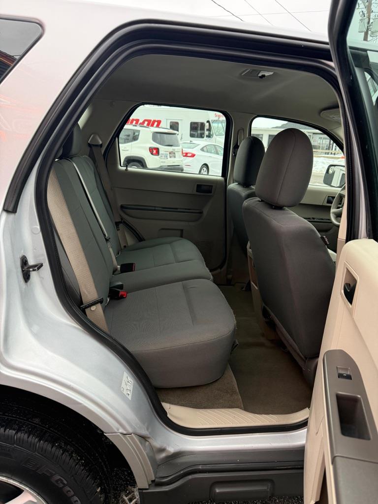 Ford Escape XLS FWD 2012