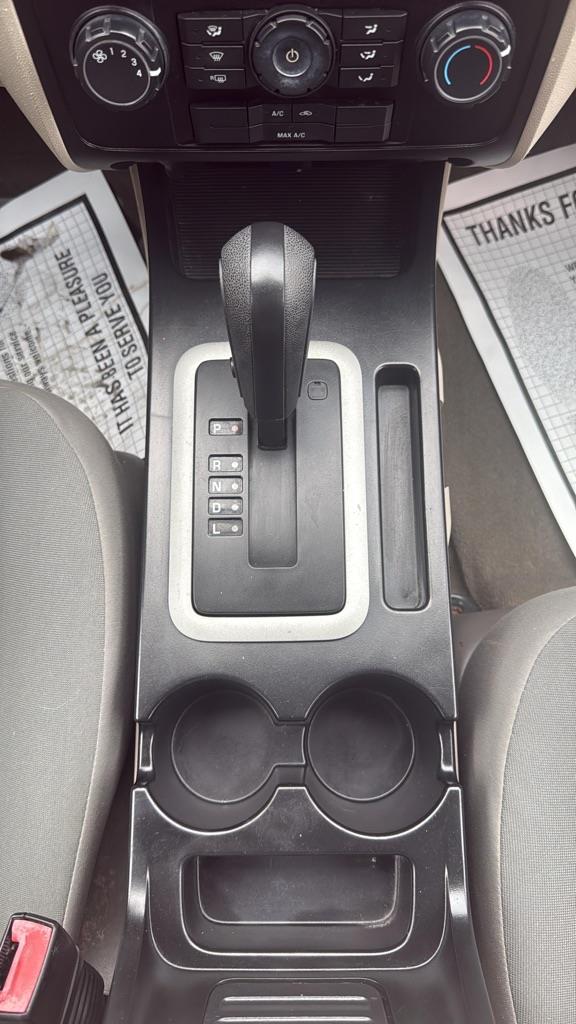 Ford Escape XLS FWD 2012