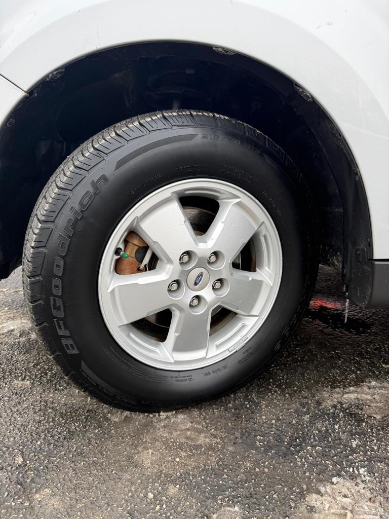 Ford Escape XLS FWD 2012