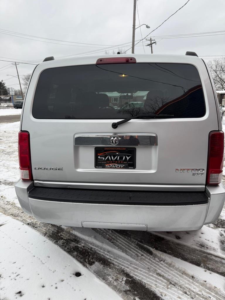 Dodge Nitro SXT 2WD 2011