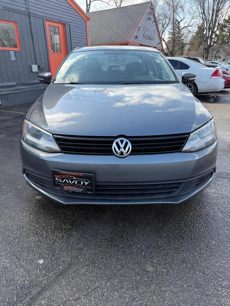 Volkswagen Jetta SE 2012