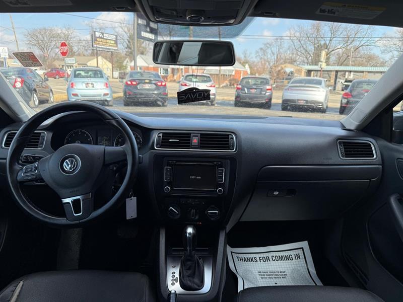 Volkswagen Jetta SE 2012