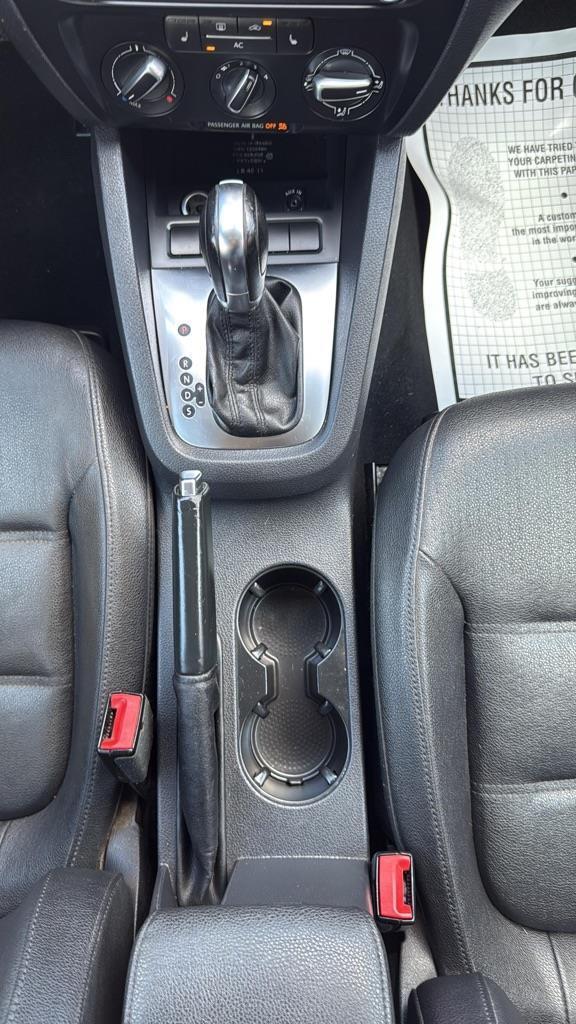 Volkswagen Jetta SE 2012