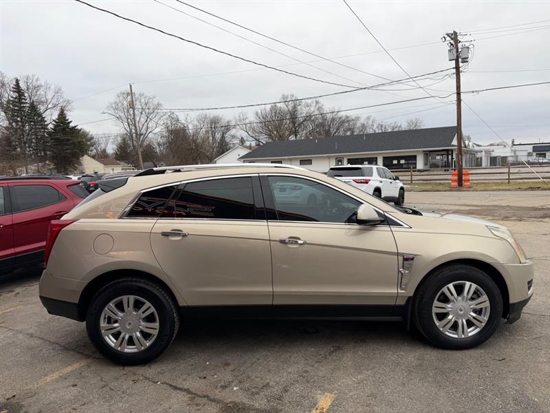 Cadillac SRX Luxury 2012