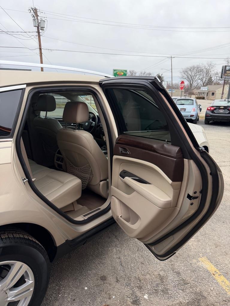 Cadillac SRX Luxury 2012