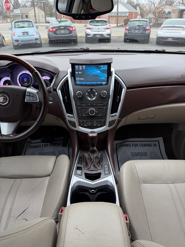 Cadillac SRX Luxury 2012