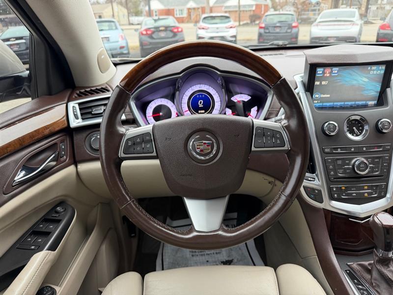 Cadillac SRX Luxury 2012