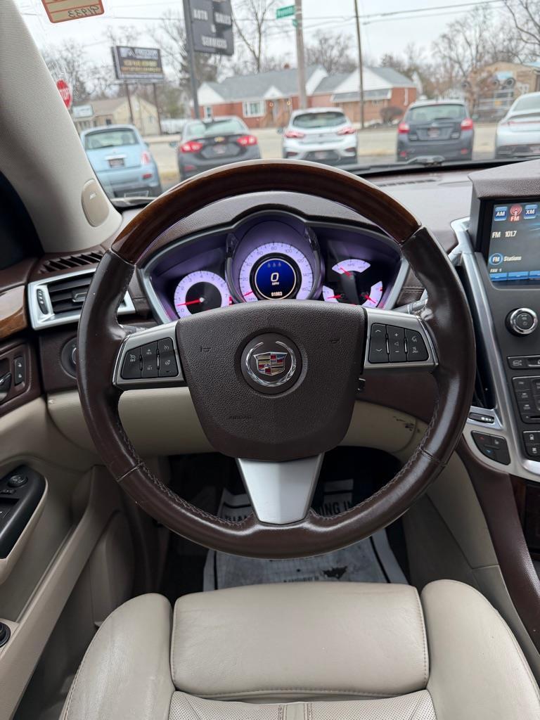 Cadillac SRX Luxury 2012