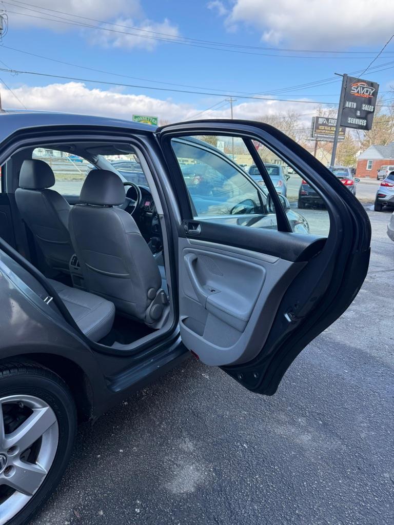 Volkswagen Jetta SE 2008