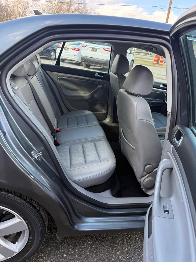 Volkswagen Jetta SE 2008