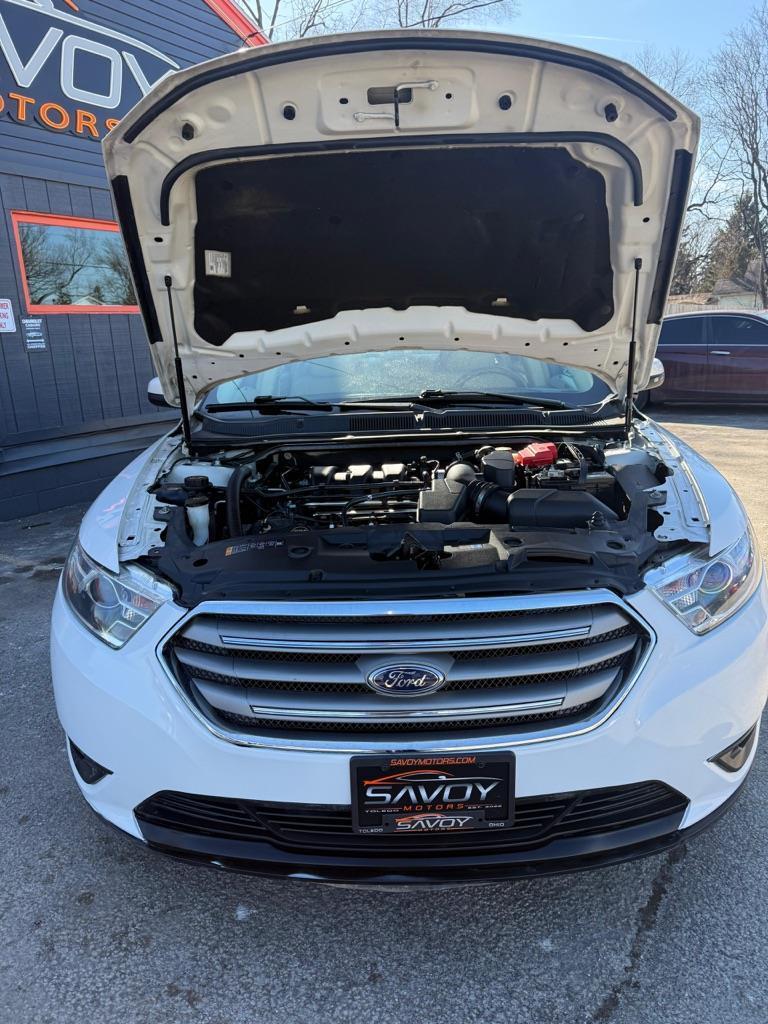 Ford Taurus SEL FWD 2016