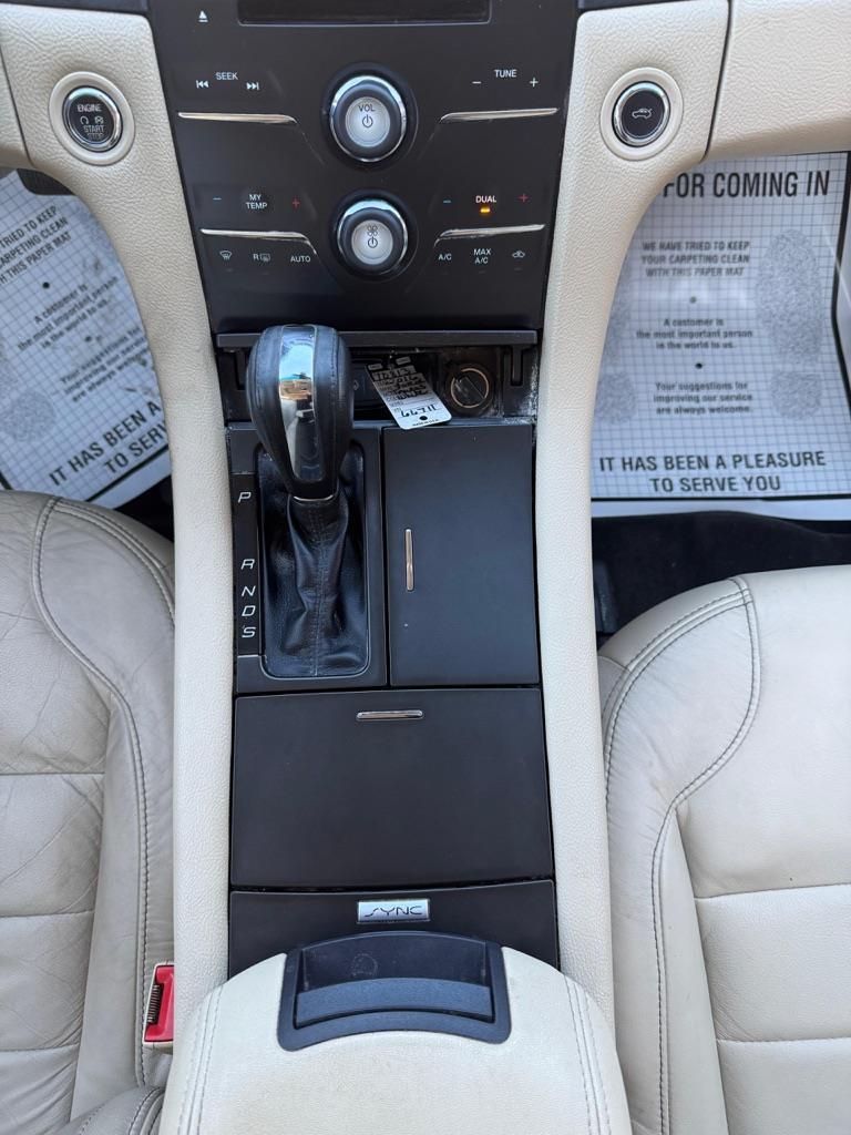 Ford Taurus SEL FWD 2016