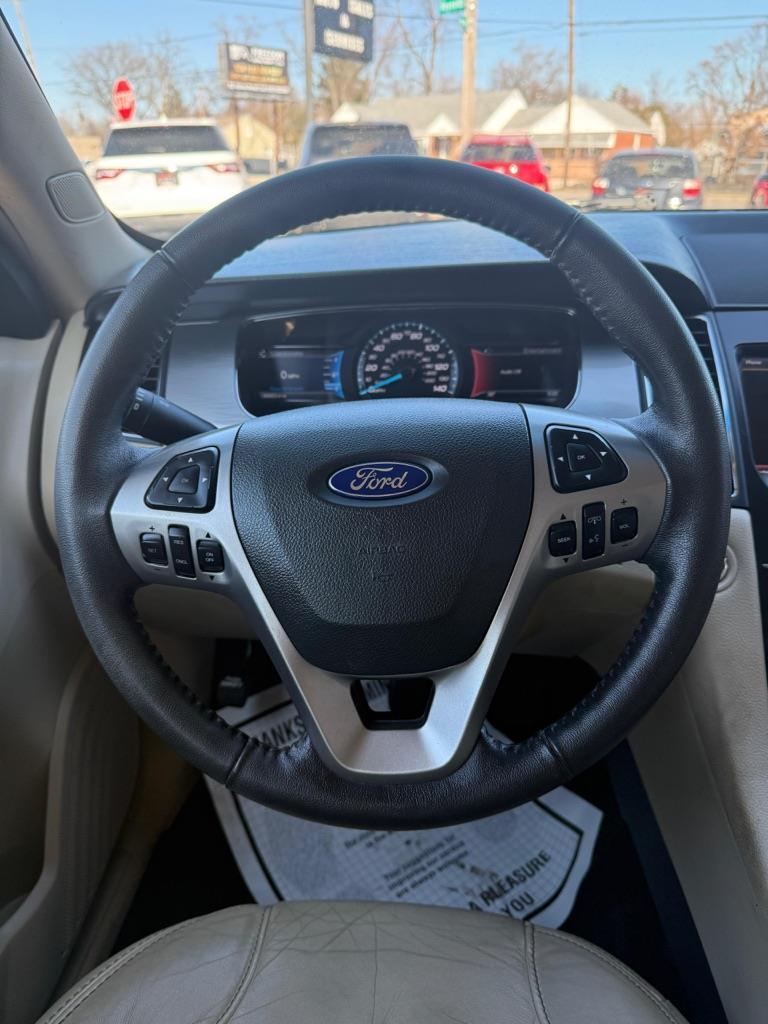 Ford Taurus SEL FWD 2016