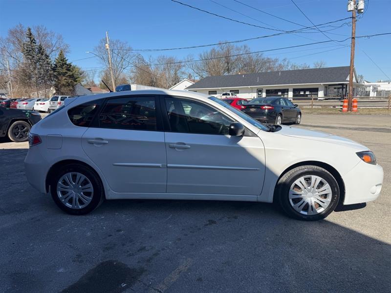 Subaru Impreza 2.5i 5-door 2010