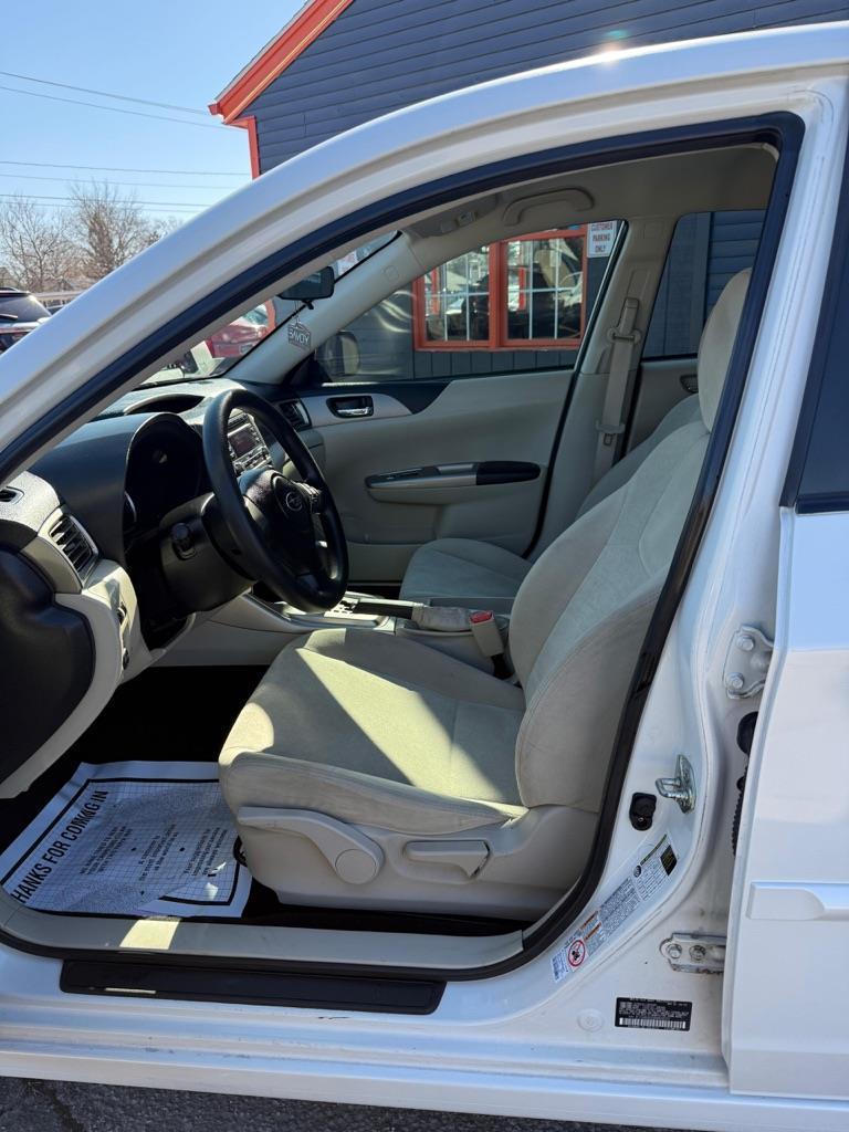Subaru Impreza 2.5i 5-door 2010