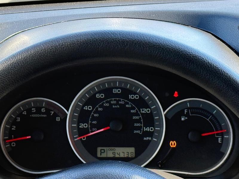 Subaru Impreza 2.5i 5-door 2010