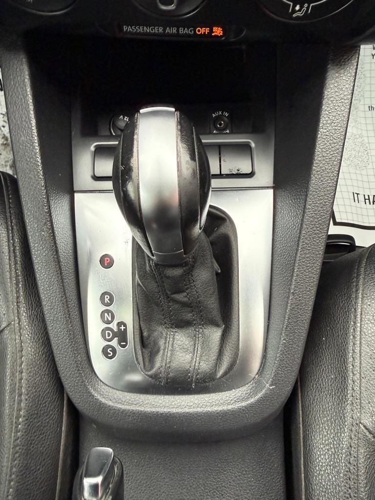 Volkswagen Jetta  2011