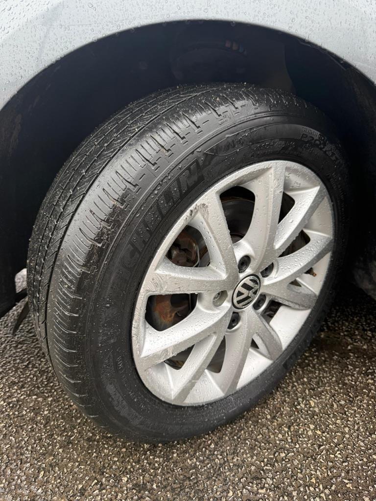 Volkswagen Jetta  2011