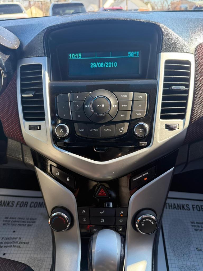 Chevrolet Cruze 1LT 2012