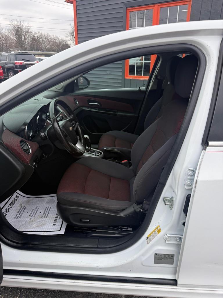 Chevrolet Cruze 1LT 2012