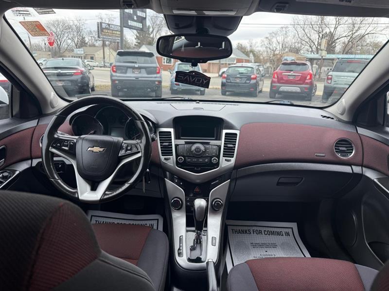 Chevrolet Cruze 1LT 2012