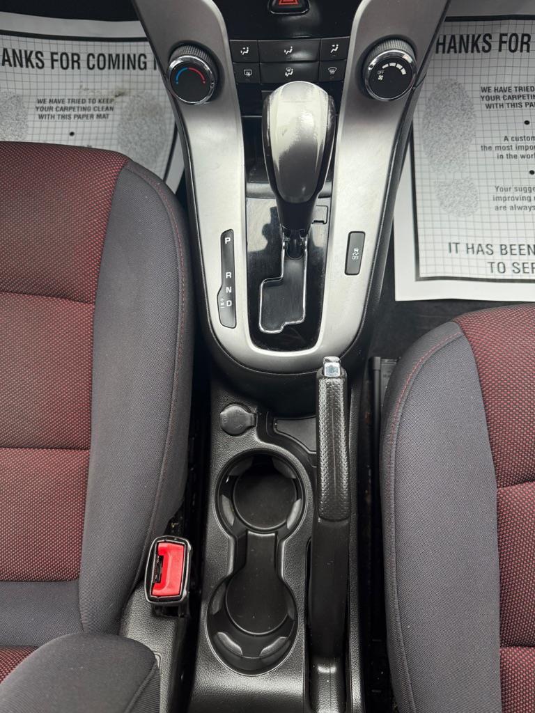 Chevrolet Cruze 1LT 2012