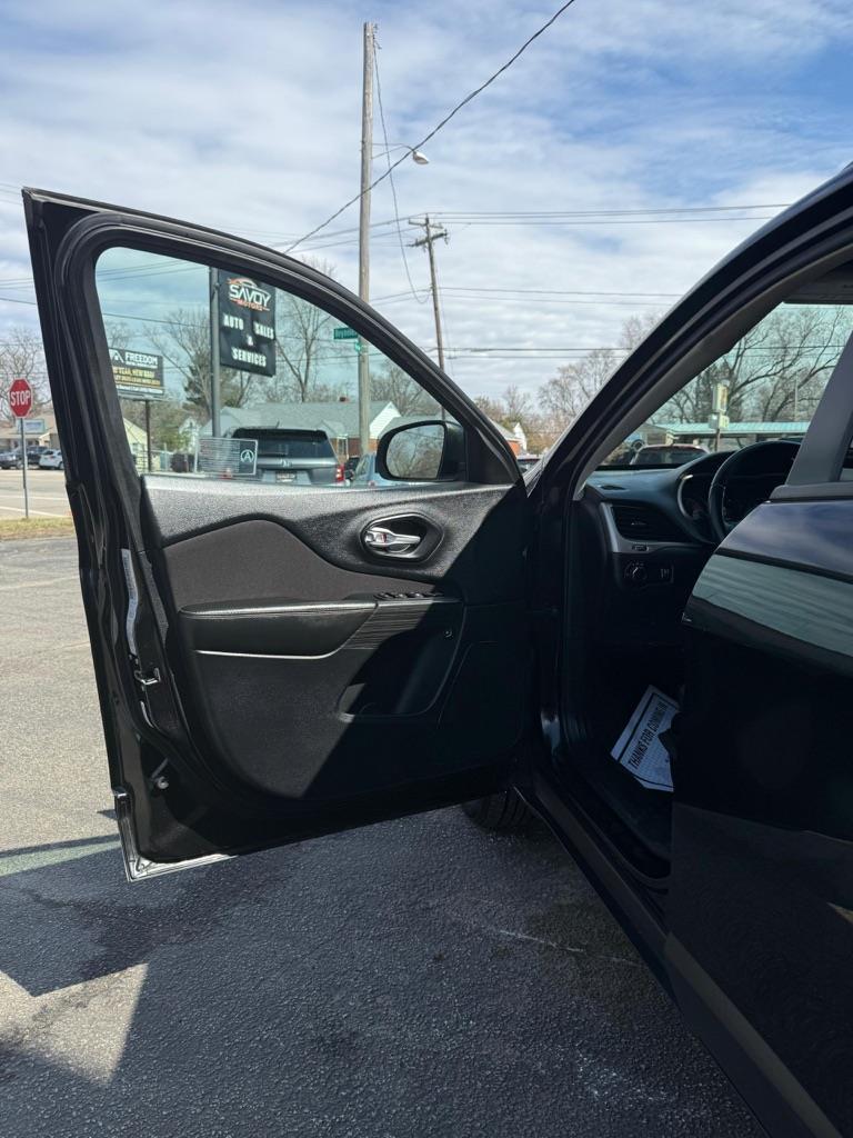 Jeep Cherokee Sport 4WD 2016