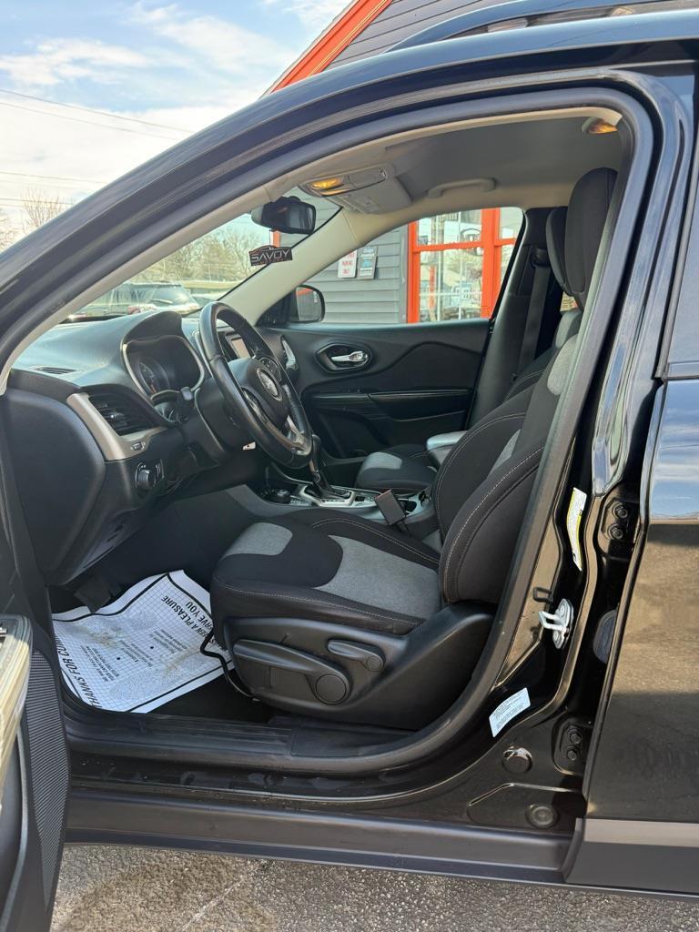 Jeep Cherokee Sport 4WD 2016