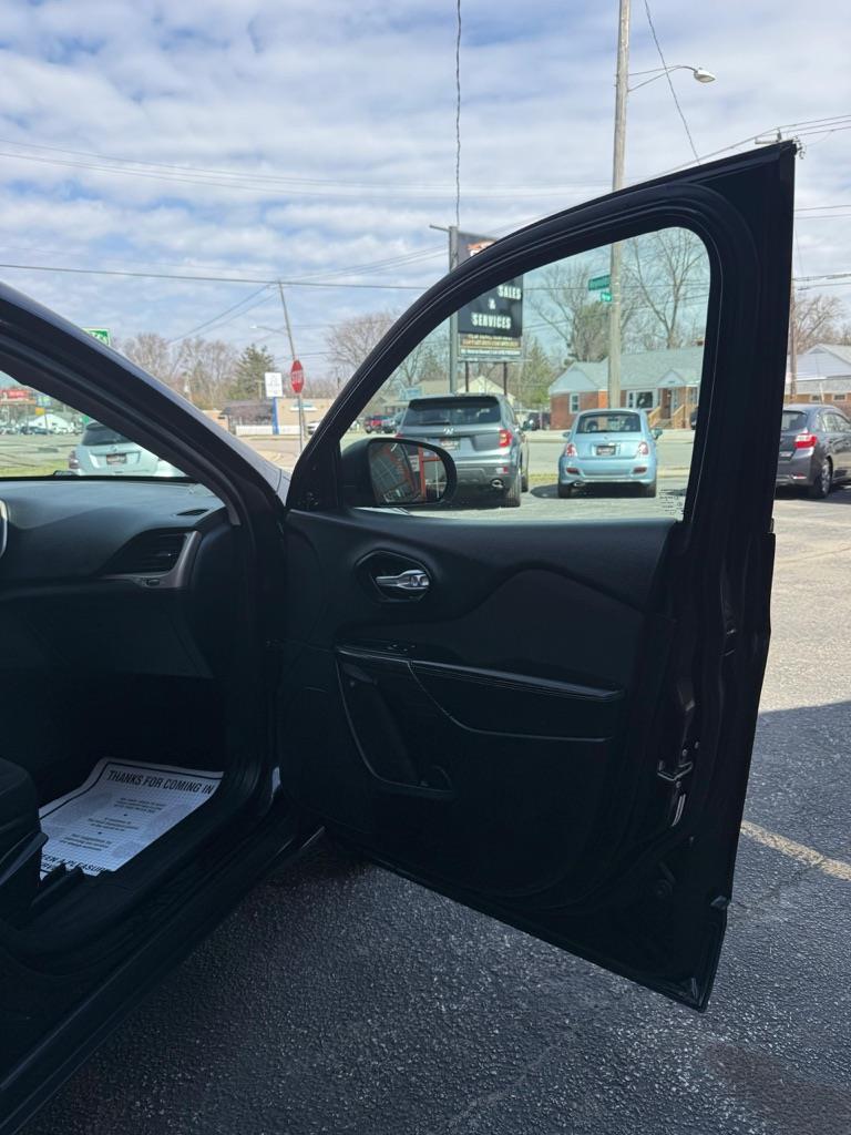 Jeep Cherokee Sport 4WD 2016