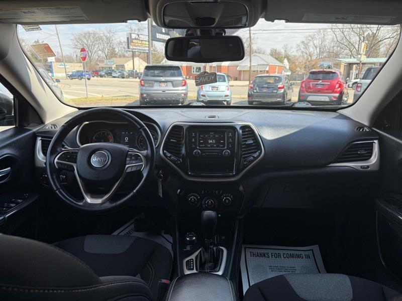 Jeep Cherokee Sport 4WD 2016