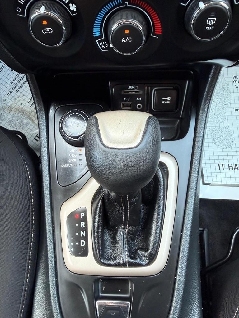 Jeep Cherokee Sport 4WD 2016