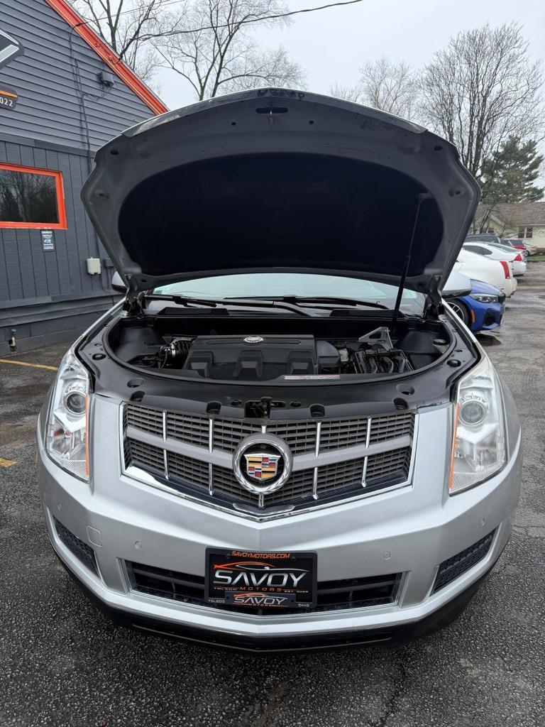 Cadillac SRX Luxury Collection 2011