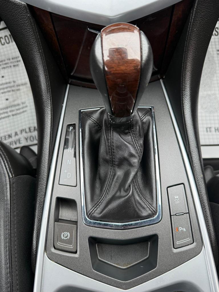 Cadillac SRX Luxury Collection 2011