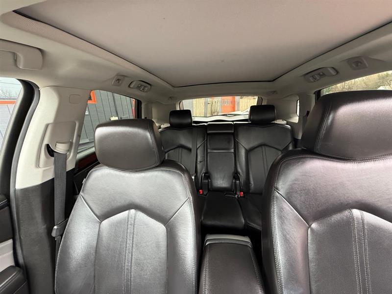 Cadillac SRX Luxury Collection 2011