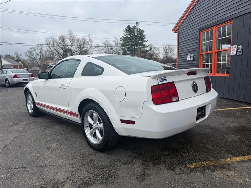 Ford Mustang V6 Premium Coupe 2008