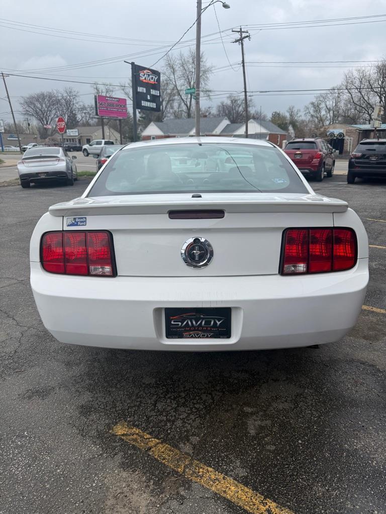 Ford Mustang V6 Premium Coupe 2008