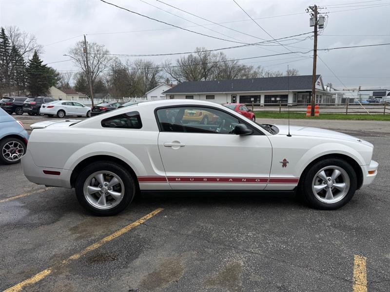 Ford Mustang V6 Premium Coupe 2008