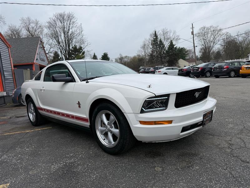 Ford Mustang V6 Premium Coupe 2008