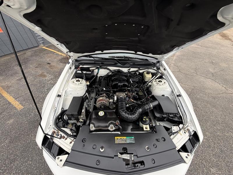 Ford Mustang V6 Premium Coupe 2008