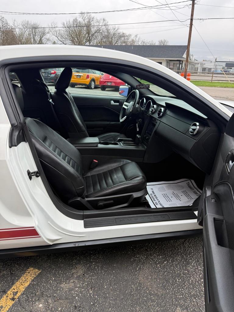 Ford Mustang V6 Premium Coupe 2008