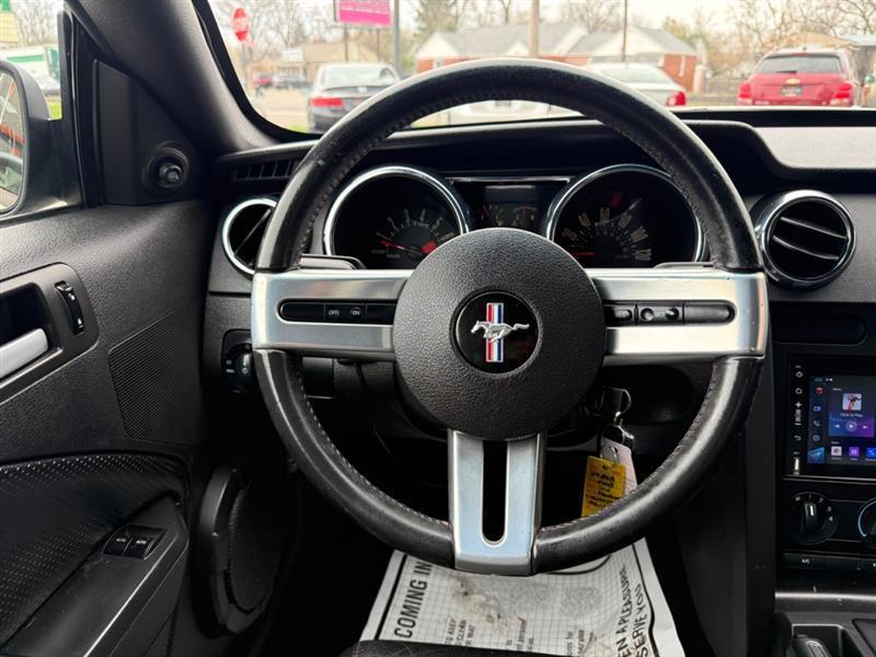 Ford Mustang V6 Premium Coupe 2008