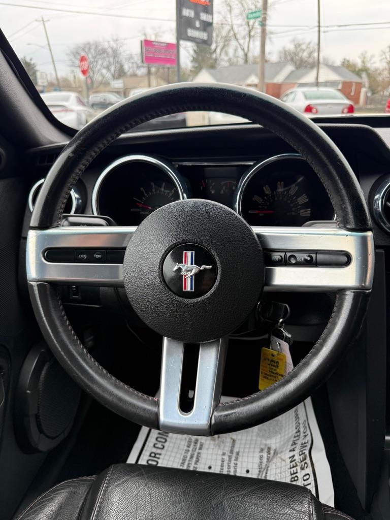 Ford Mustang V6 Premium Coupe 2008