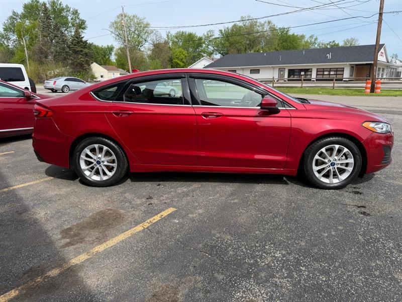 Ford Fusion SE 2020