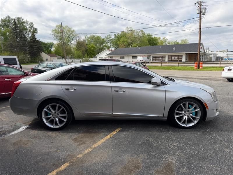 Cadillac XTS Premium 2013