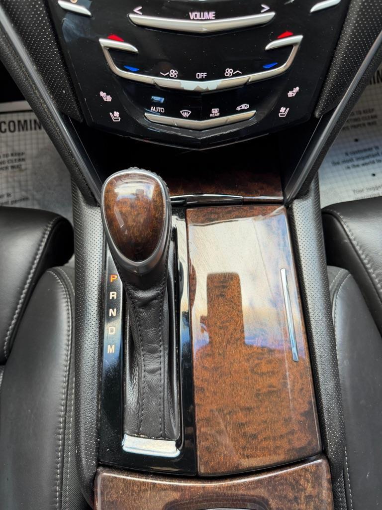 Cadillac XTS Premium 2013