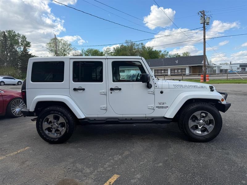 Jeep Wrangler Unlimited Sahara 4WD 2017